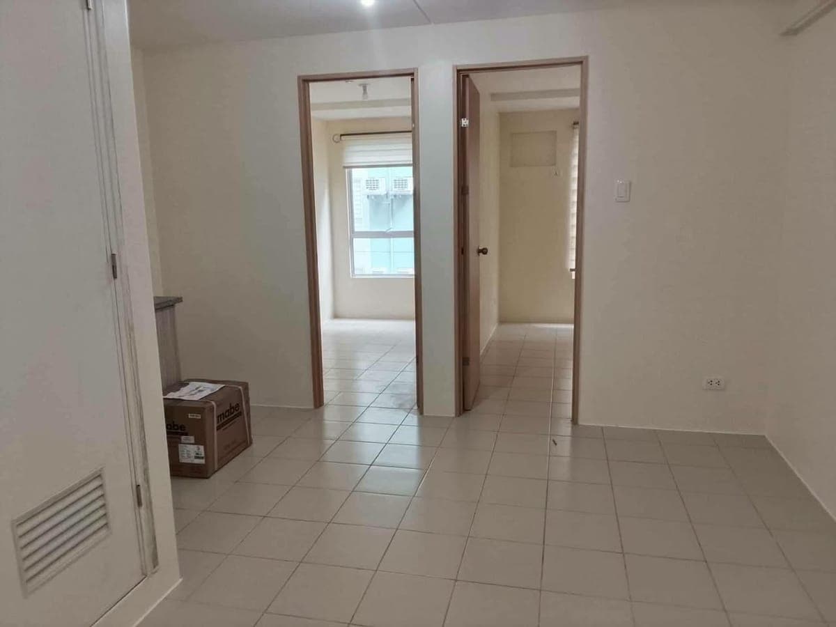 FOR RENT: 2 BEDROOM BARE UNIT OUTER - photo 1