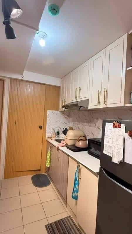 SOLO ROOM FOR RENT- Ladies only - photo 5