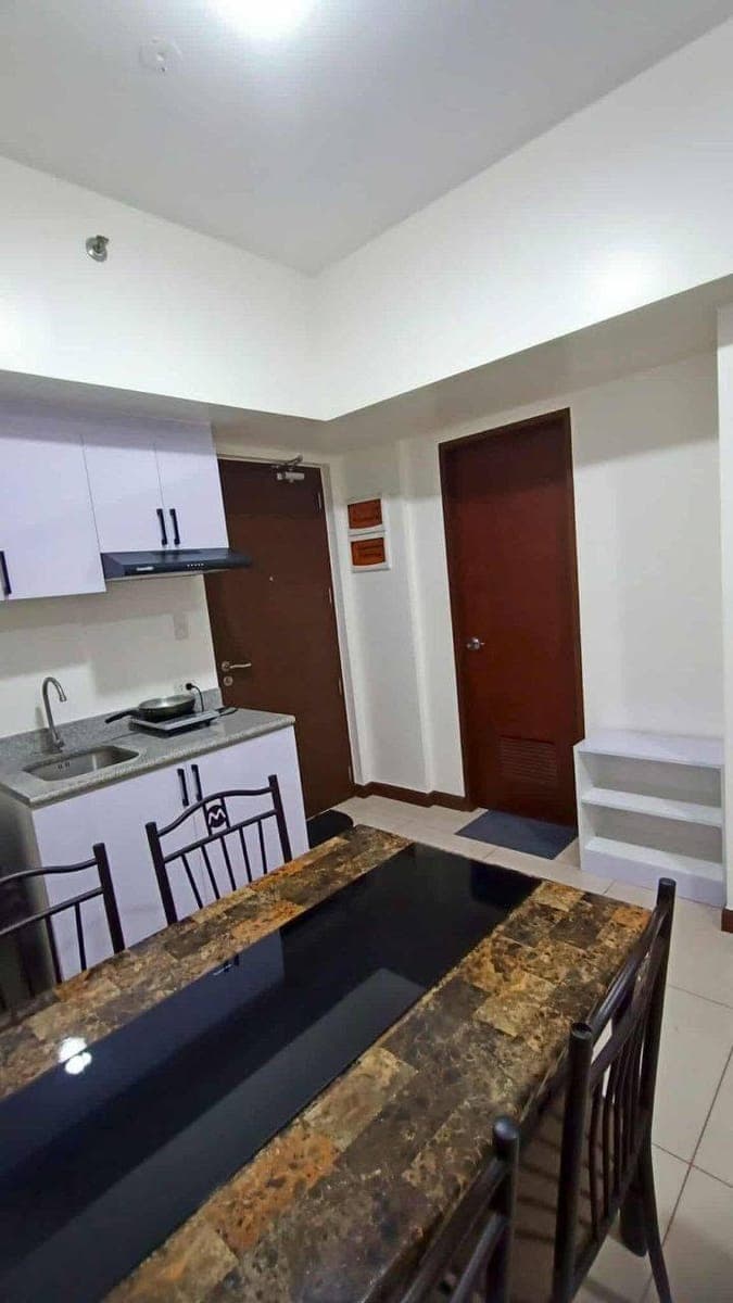 CONDO FOR RENT - photo 4