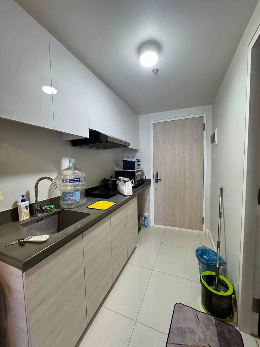 For Rent Studio unit in Mandani Bay Suites - photo 2