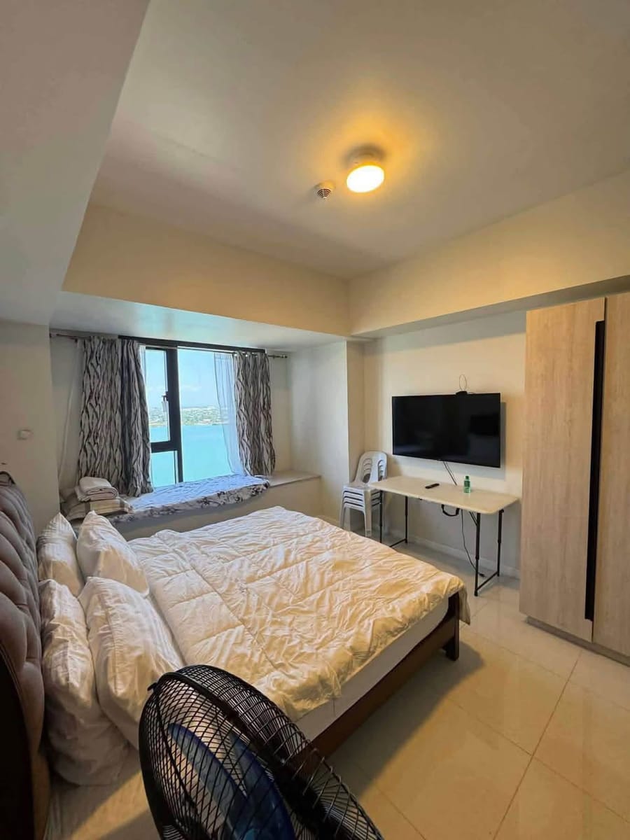 For Rent Studio unit in Mandani Bay Suites - photo 4