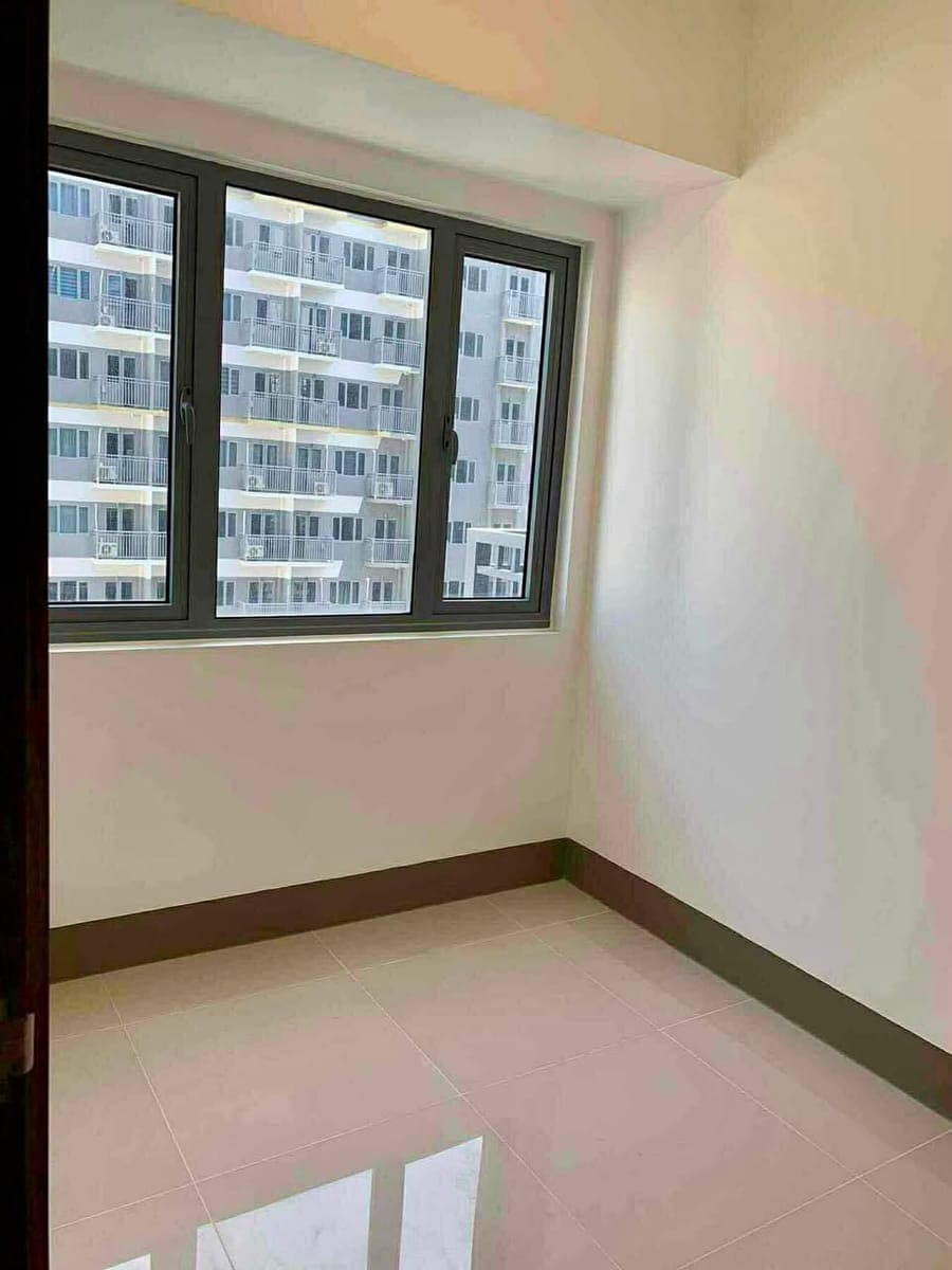 19K‼️19K Only‼️NEWLY TURNED OVER UNIT‼️FAMILY SUITE A ‼️ - photo 3