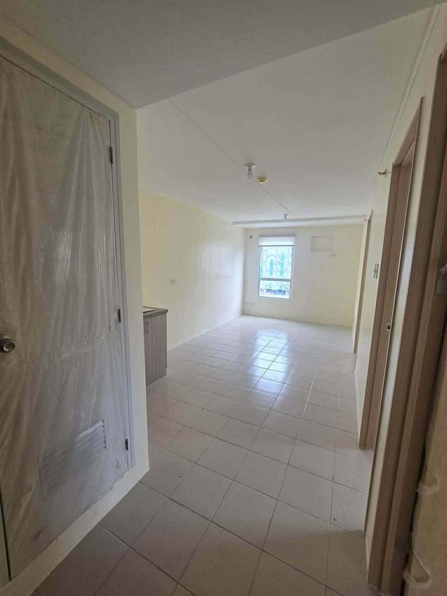 FOR RENT:  BARE UNIT OUTER UNIT✨ - photo 2