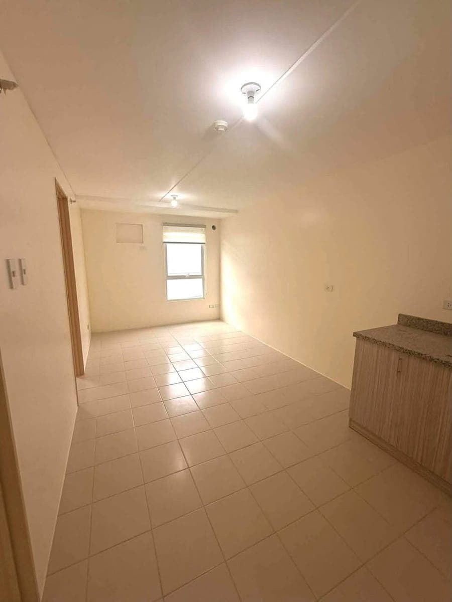 FOR RENT:  BARE UNIT OUTER UNIT✨ - photo 3