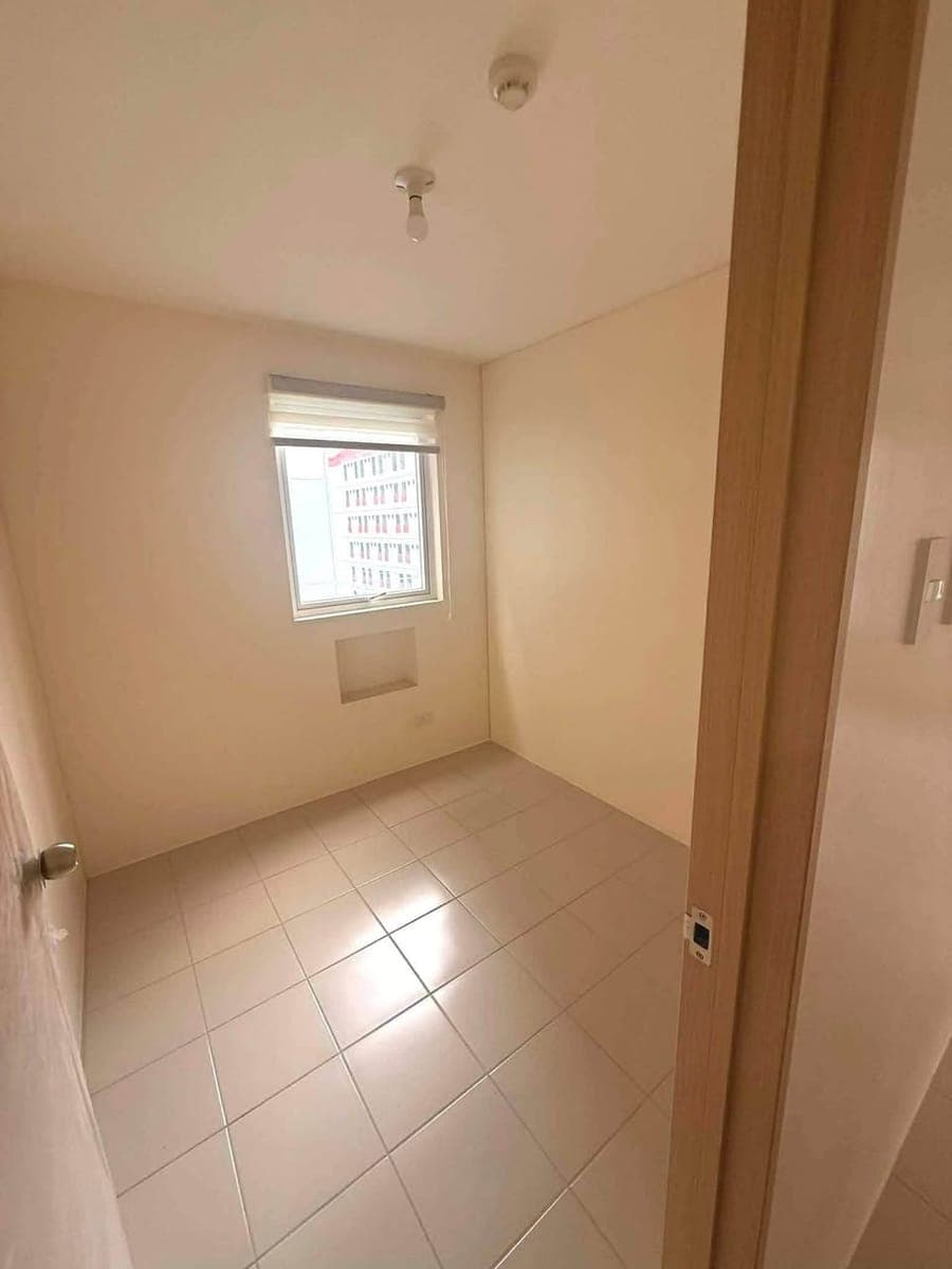 FOR RENT:  BARE UNIT OUTER UNIT✨ - photo 4