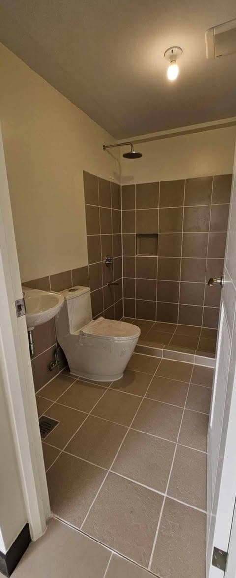 𝐅𝐎𝐑 𝐑𝐄𝐍𝐓: Bare 3 Bedroom | Amani Bldg. 10th Floor | DMCI Satori - photo 2