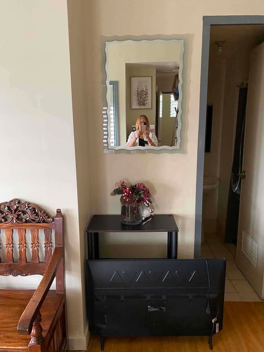 CONDO FOR RENT - photo 2