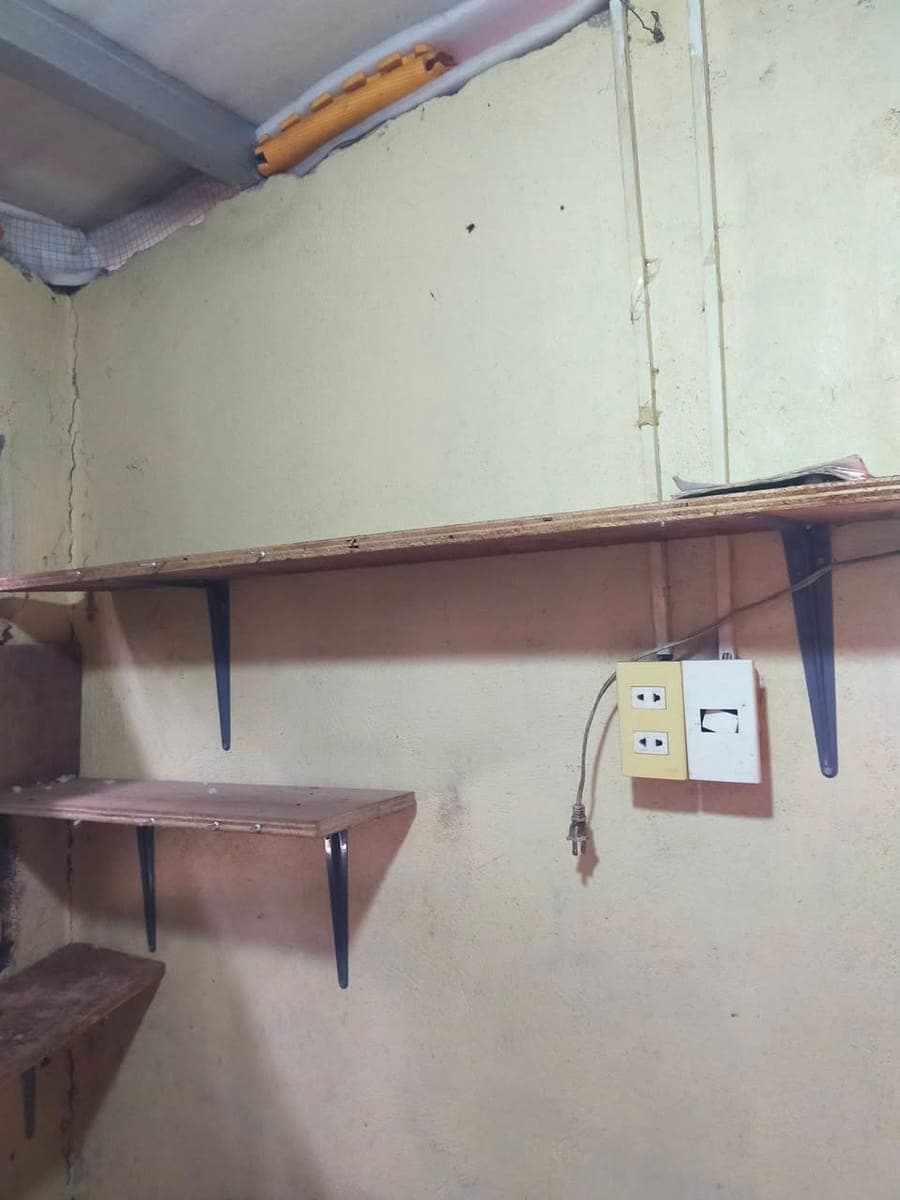 For rent Po 3500 a month tindahan lang Po. Wala pong sink and cr. NaSa loob Po Ng bahay namin Cr. - photo 1