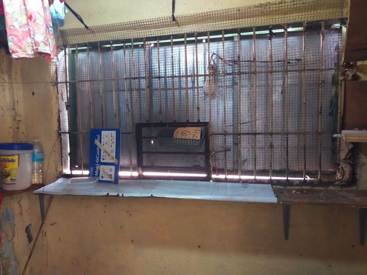 For rent Po 3500 a month tindahan lang Po. Wala pong sink and cr. NaSa loob Po Ng bahay namin Cr. - photo 2