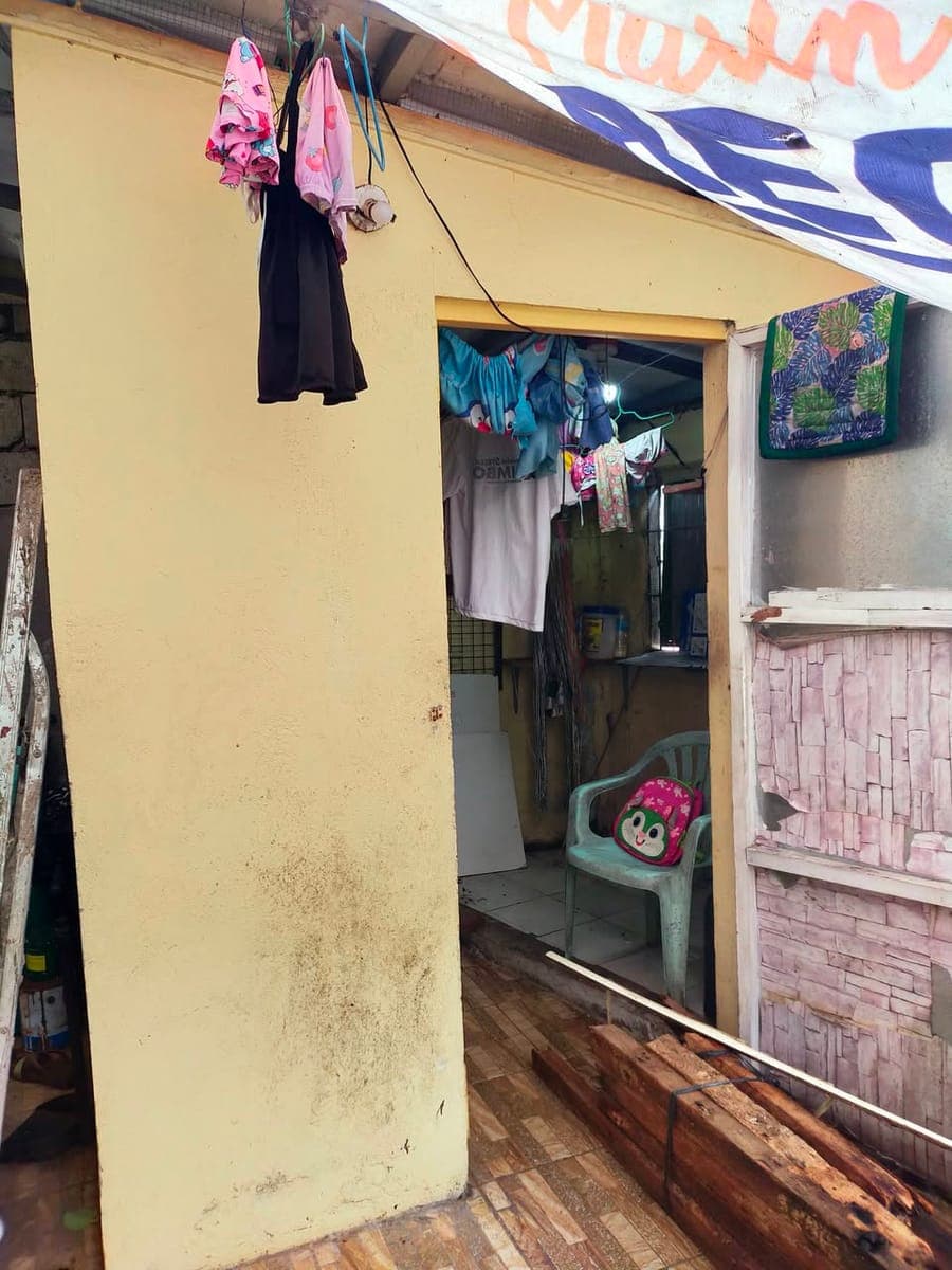 For rent Po 3500 a month tindahan lang Po. Wala pong sink and cr. NaSa loob Po Ng bahay namin Cr. - photo 5