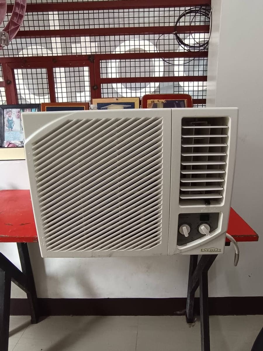 FS EVEREST AIRCON. 2HP WINDOW TYPE - photo 1