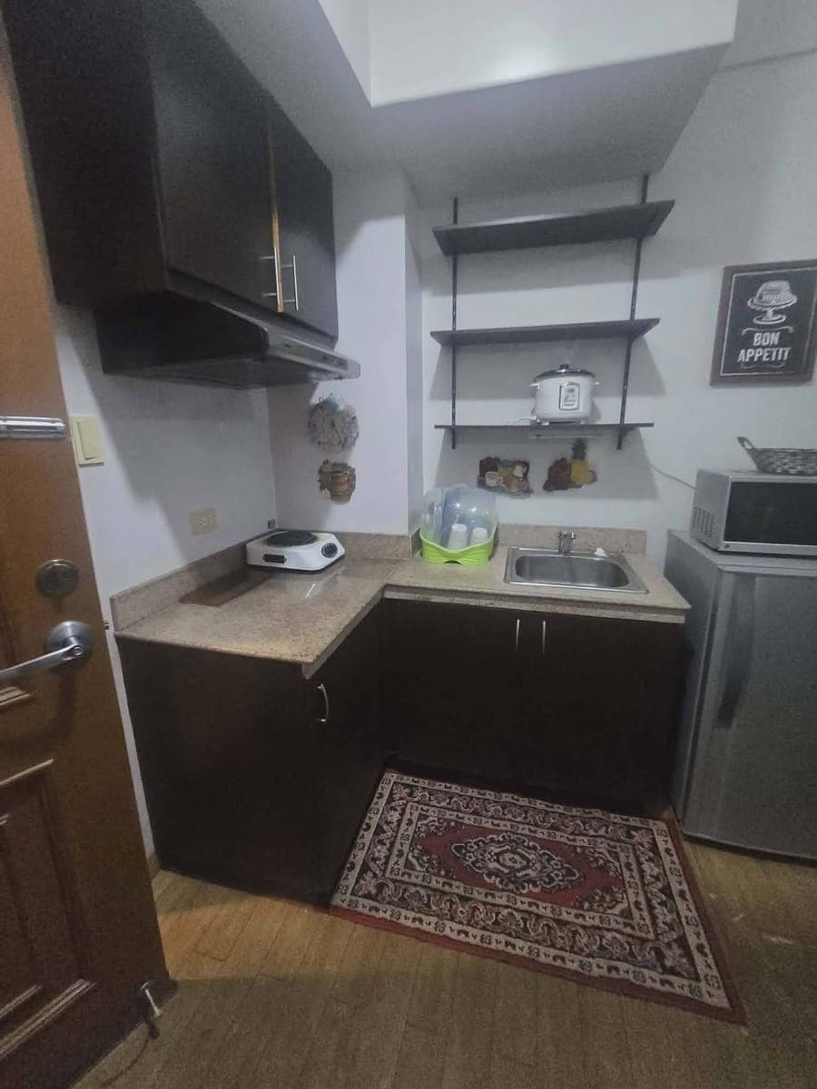 CONDO FOR RENT - photo 1