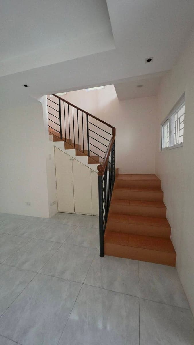 FOR RENT | Greenwoods Executive Village - photo 3