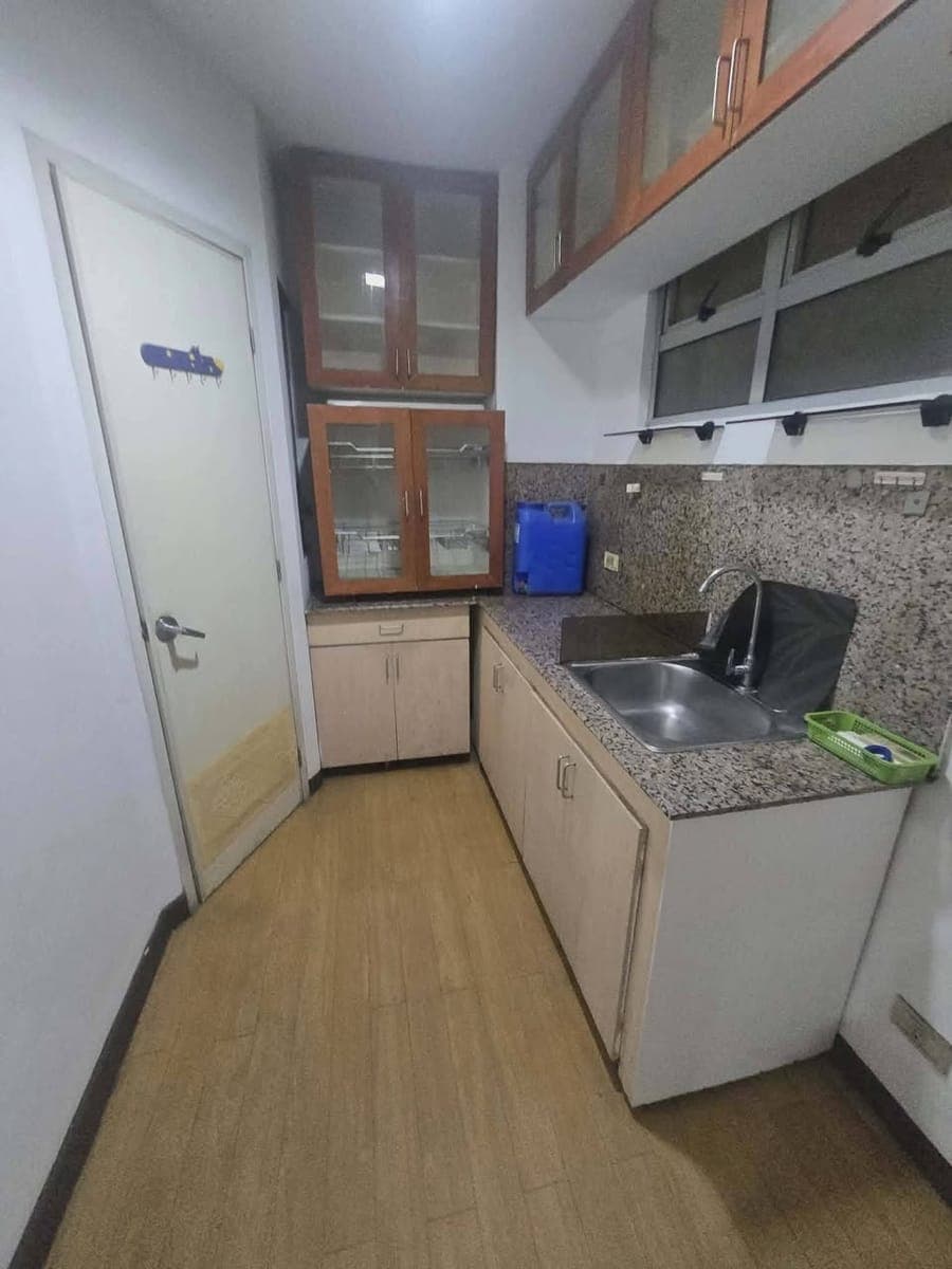 CONDO FOR RENT - photo 2
