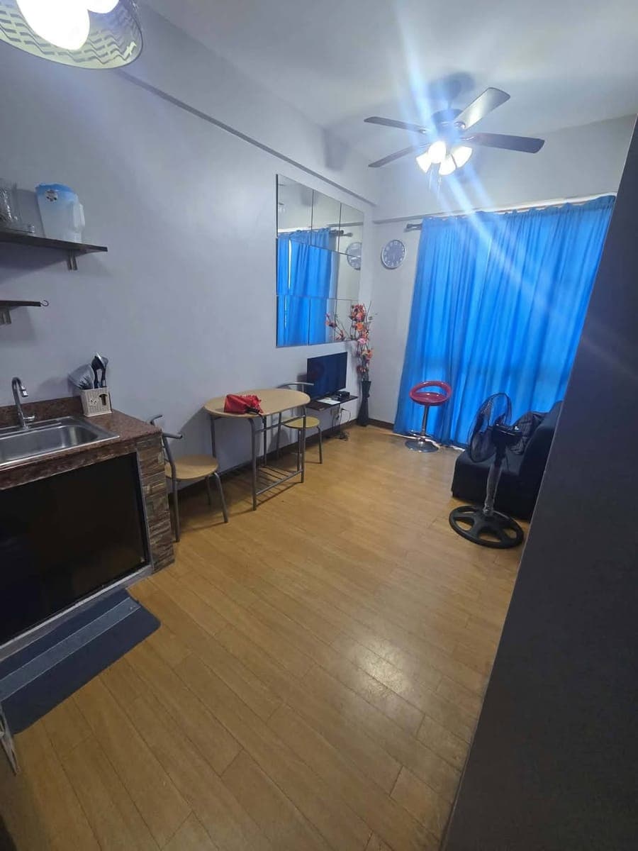 CONDO FOR RENT - photo 2