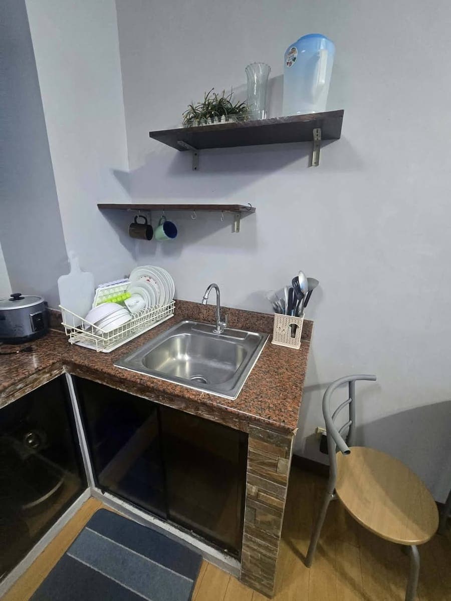 CONDO FOR RENT - photo 3
