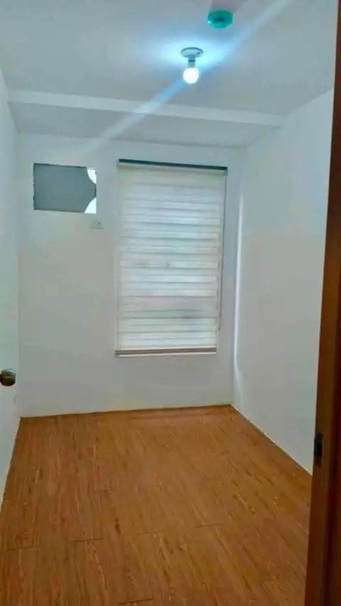 Condo for rent 2bedroom bare unit - photo 4