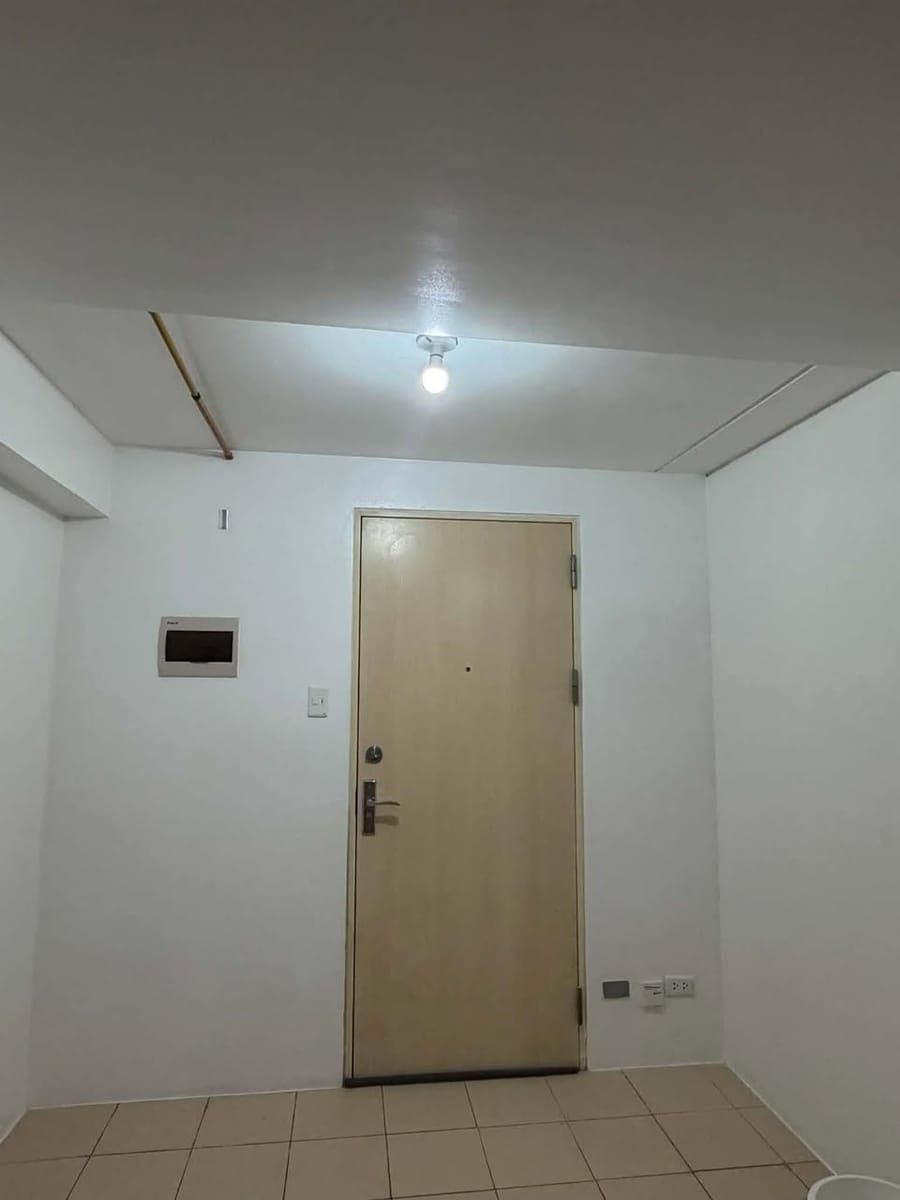 FOR RENT: BARE UNIT OUTER 👌 ✨ - photo 4