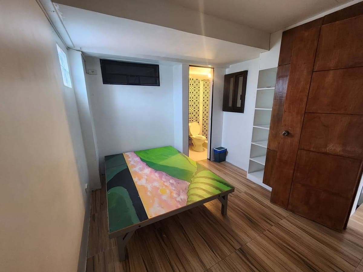1 Unit available (2nd Floor) - photo 2