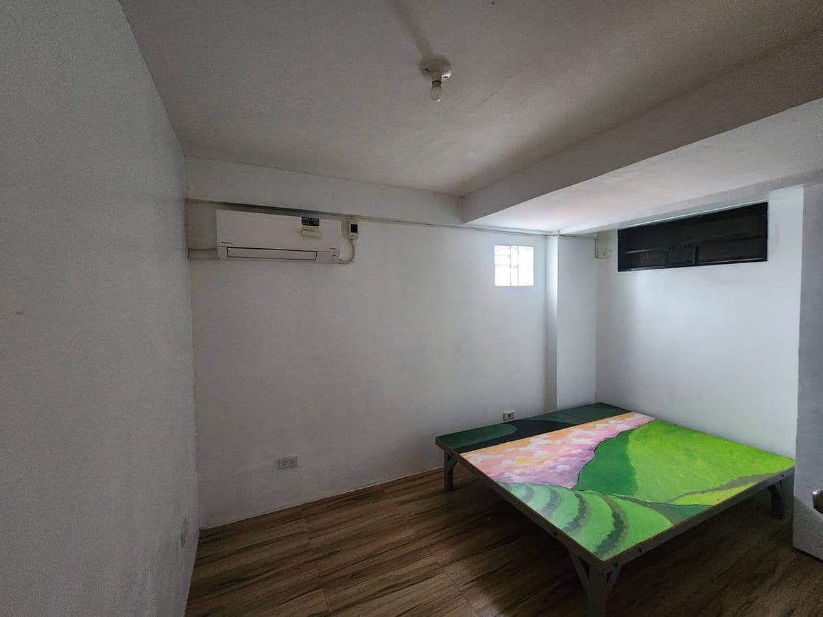 1 Unit available (2nd Floor) - photo 4