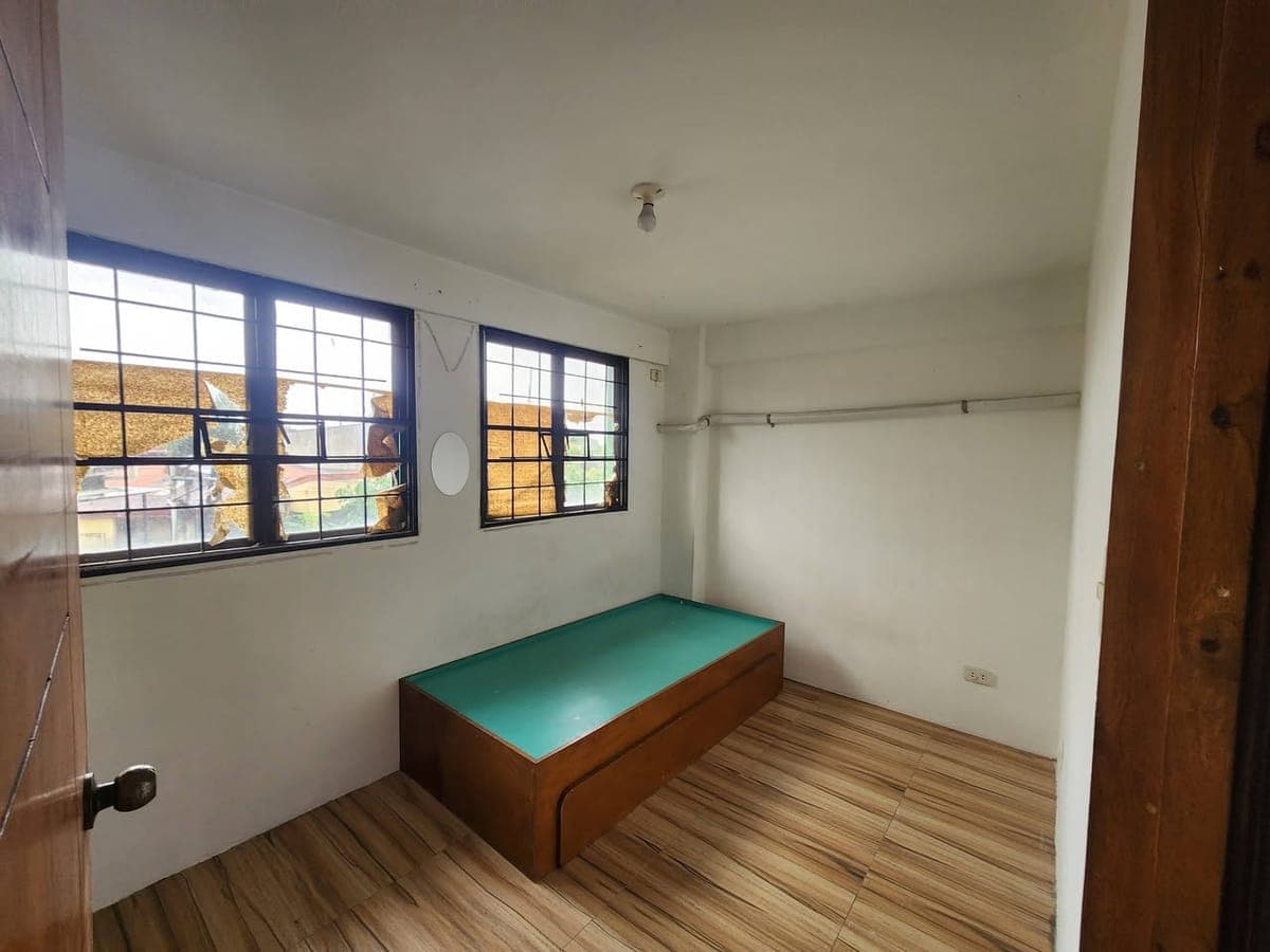 1 Unit available (2nd Floor) - photo 5