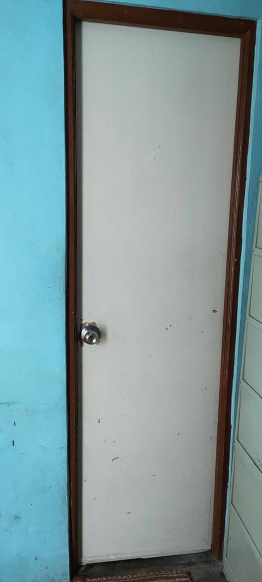 room for rent 1 person only lng poh PM for more details poh - photo 1