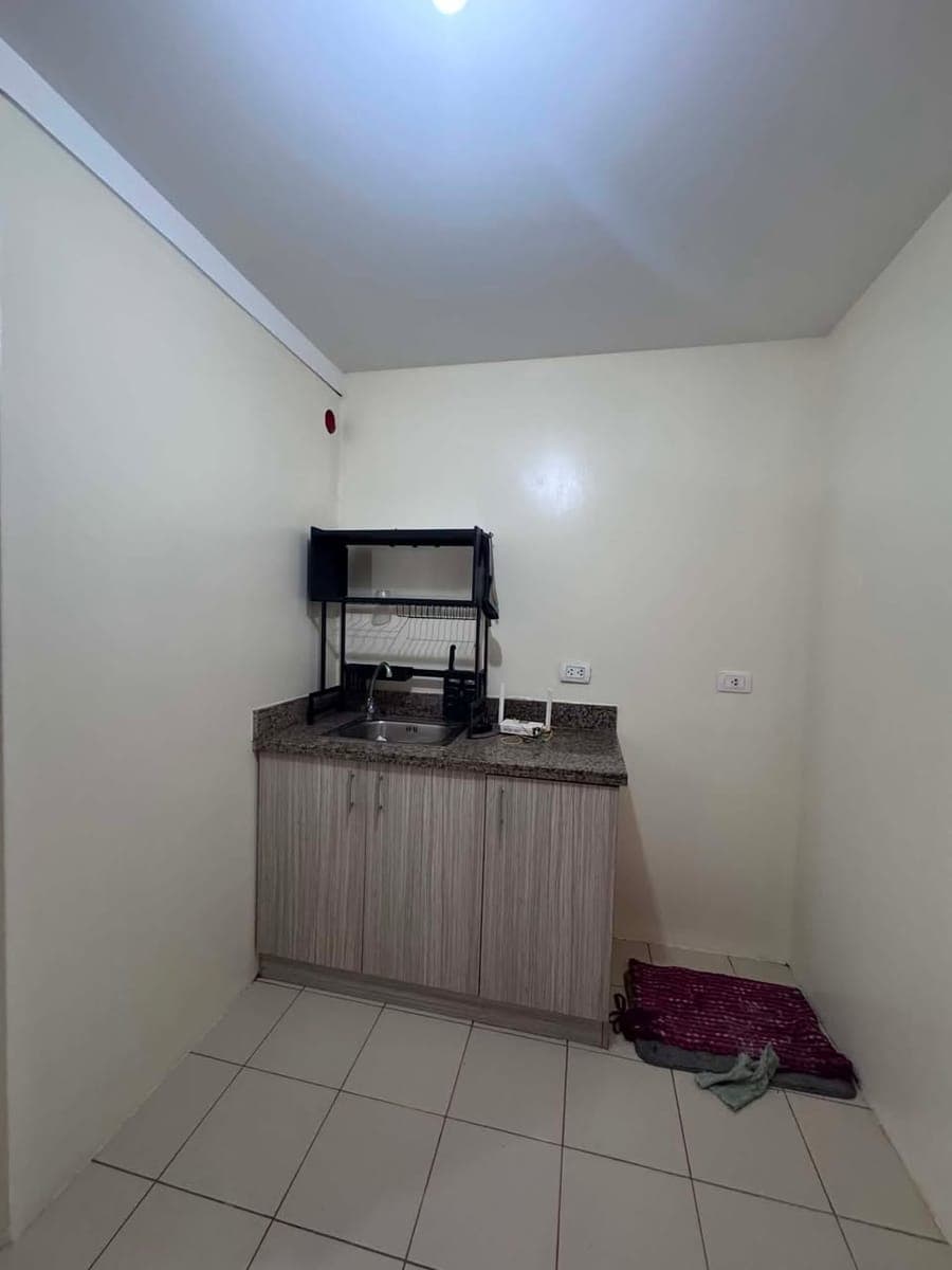 Condo for rent 2bedroom SEMI bare unit - photo 5