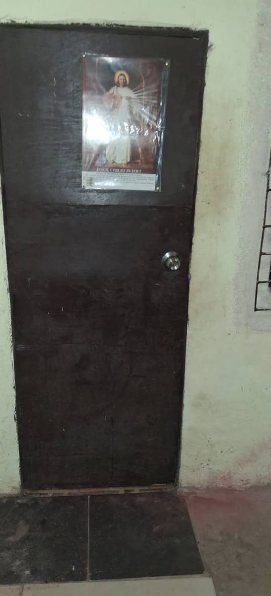 ROOM FOR RENT. SAN ROQUE MARIKINA. Walking distance from St. Anthony Hospital and Sta. lucia mall - photo 2