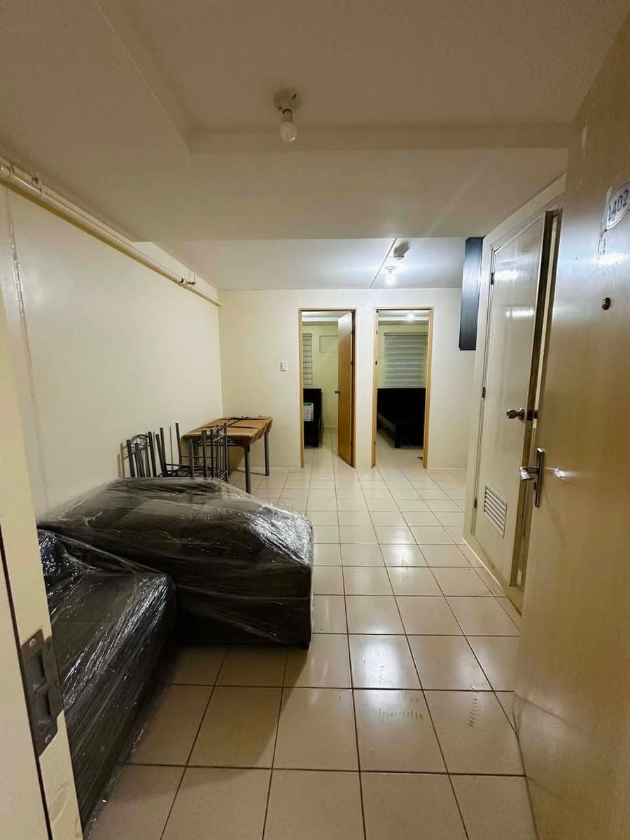 FOR RENT – 2-BEDROOM SEMI-FURNISHED CONDO - photo 2