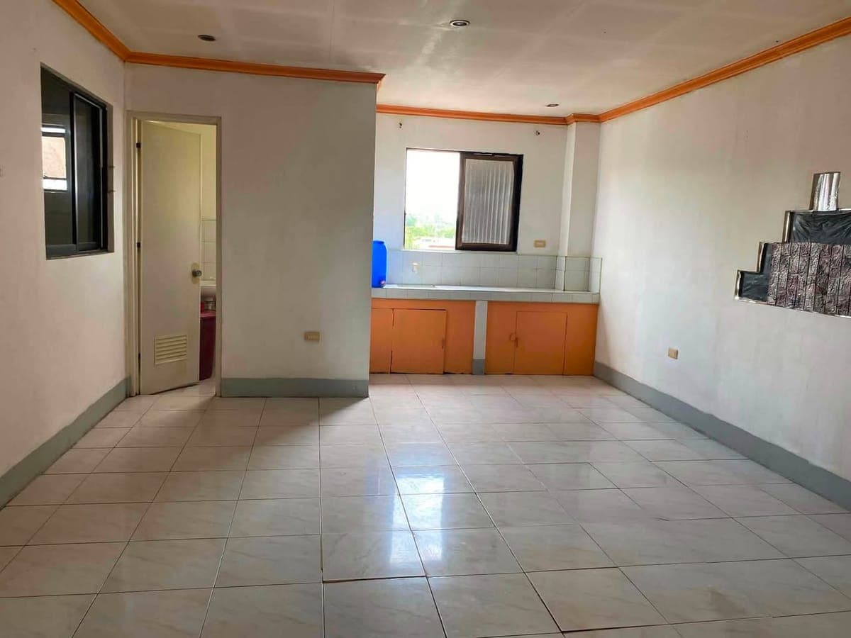 Permission to Post: APARTMENT FOR RENT - photo 4