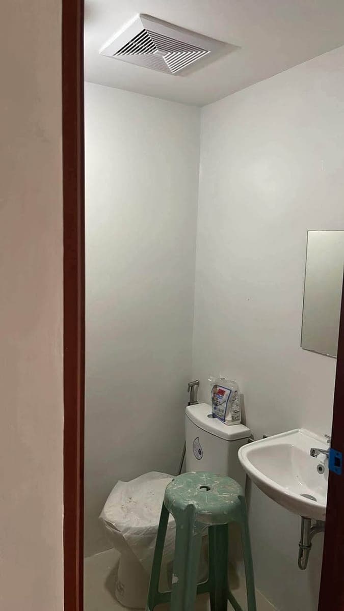 CONDO FOR RENT - photo 2
