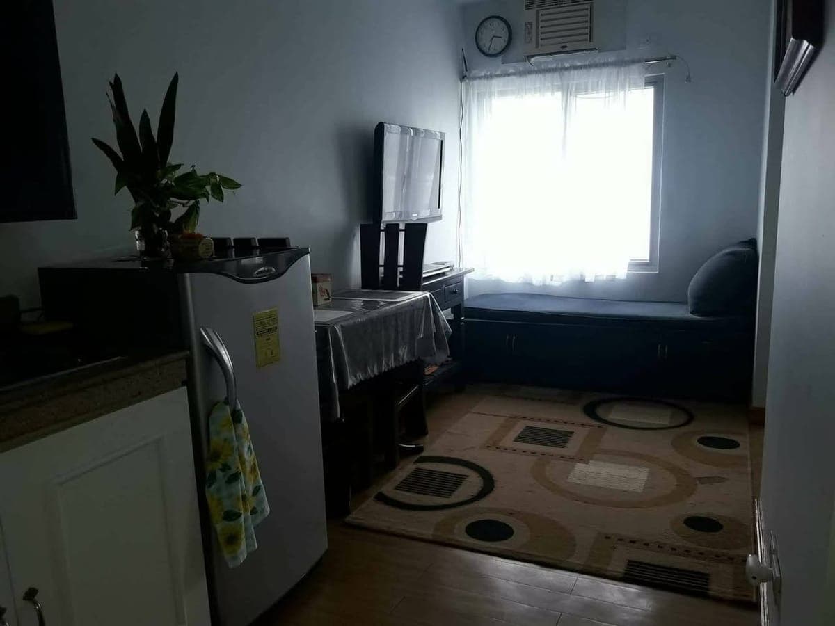 CONDO FOR RENT - photo 1
