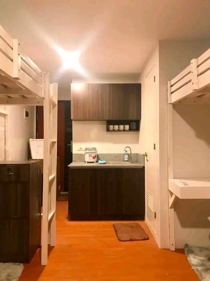 1 Female Bedspacer Available - photo 4