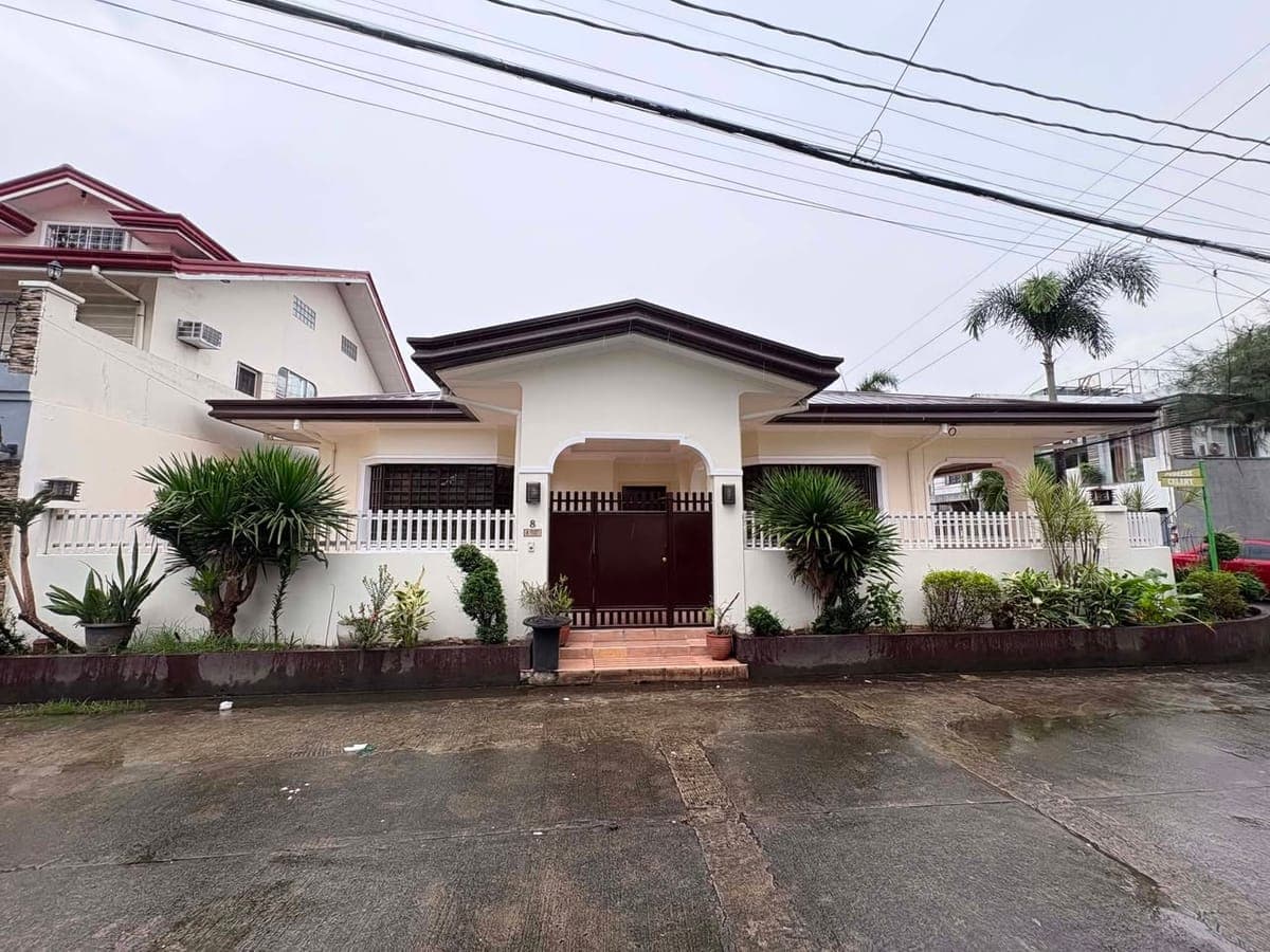 🏠 HOUSE FOR RENT – GREENWOODS, PASIG CITY - photo 1