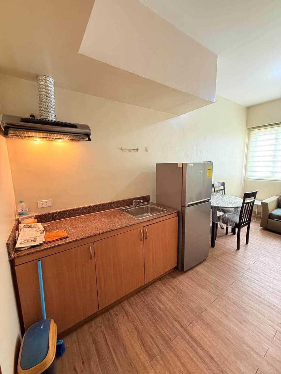 CONDO FOR RENT - photo 2