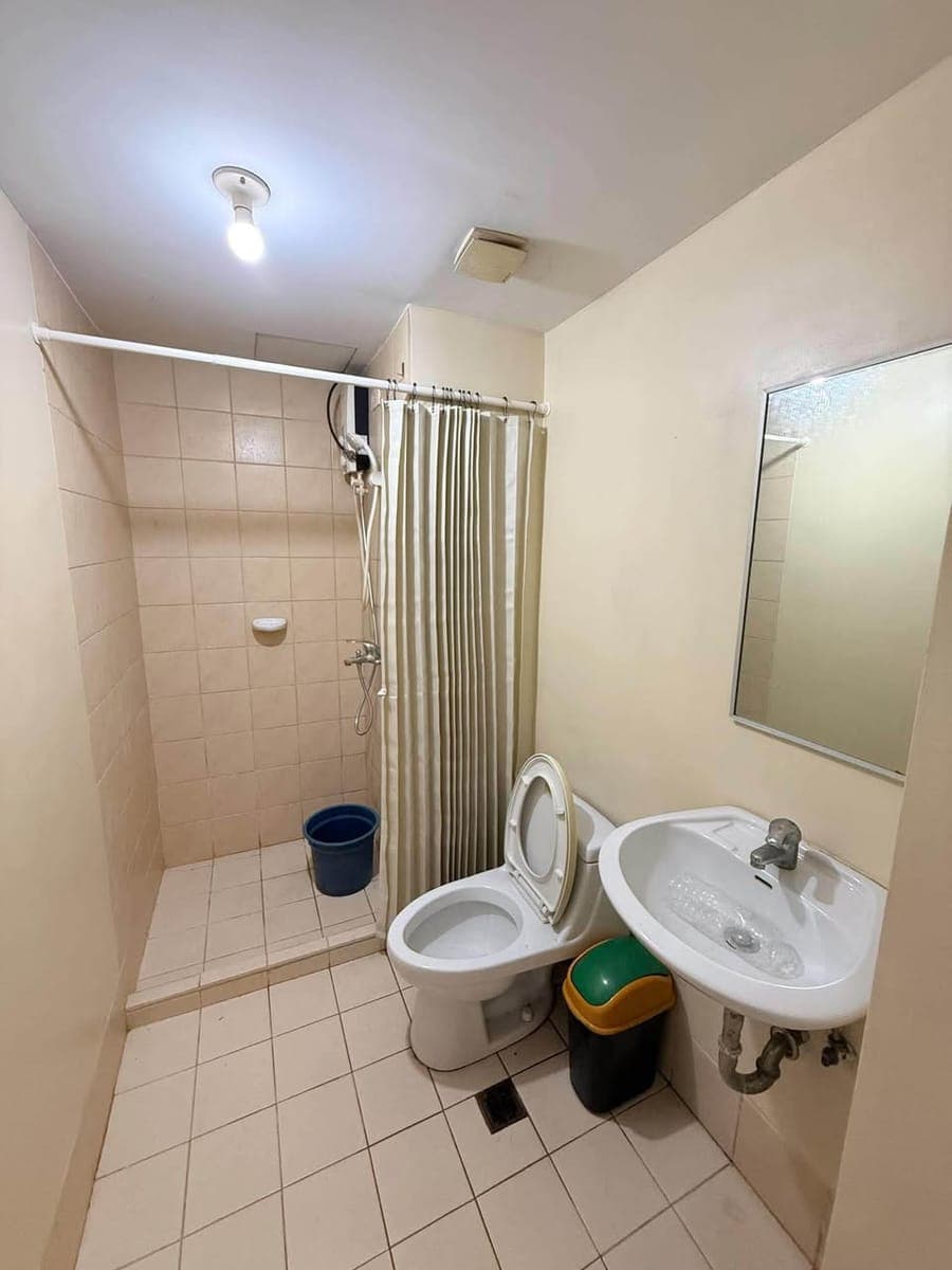CONDO FOR RENT - photo 5