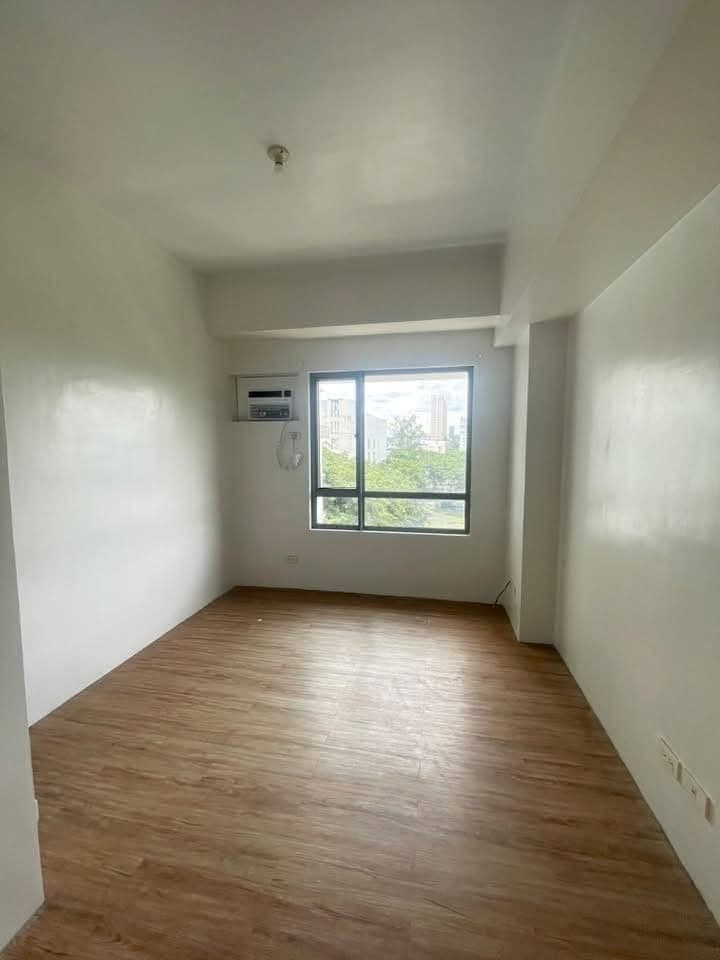 CONDO FOR RENT - photo 1