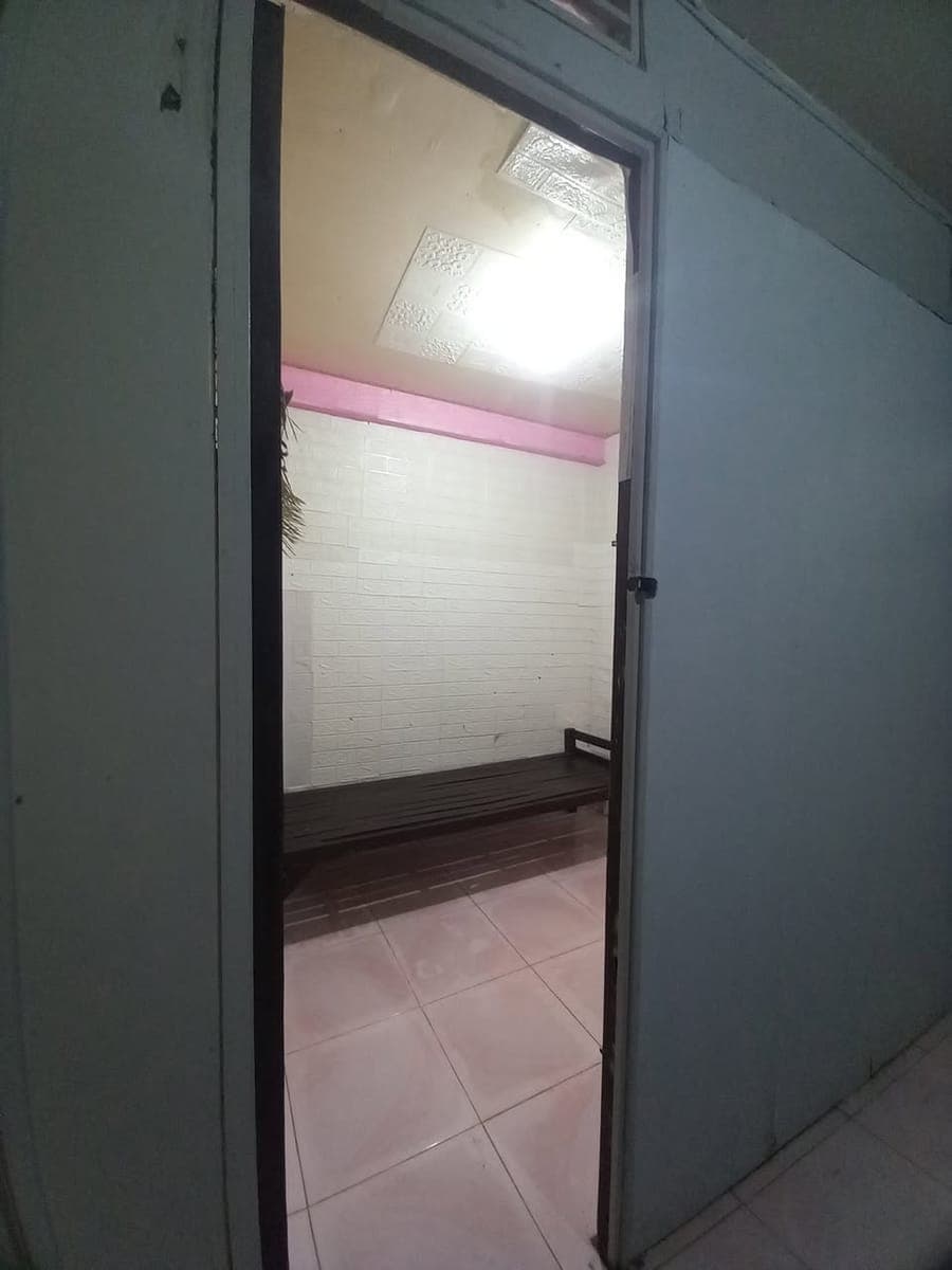 ROOM FOR RENT! GIRLS ONLY. P3,500 MONTHLY! - photo 3