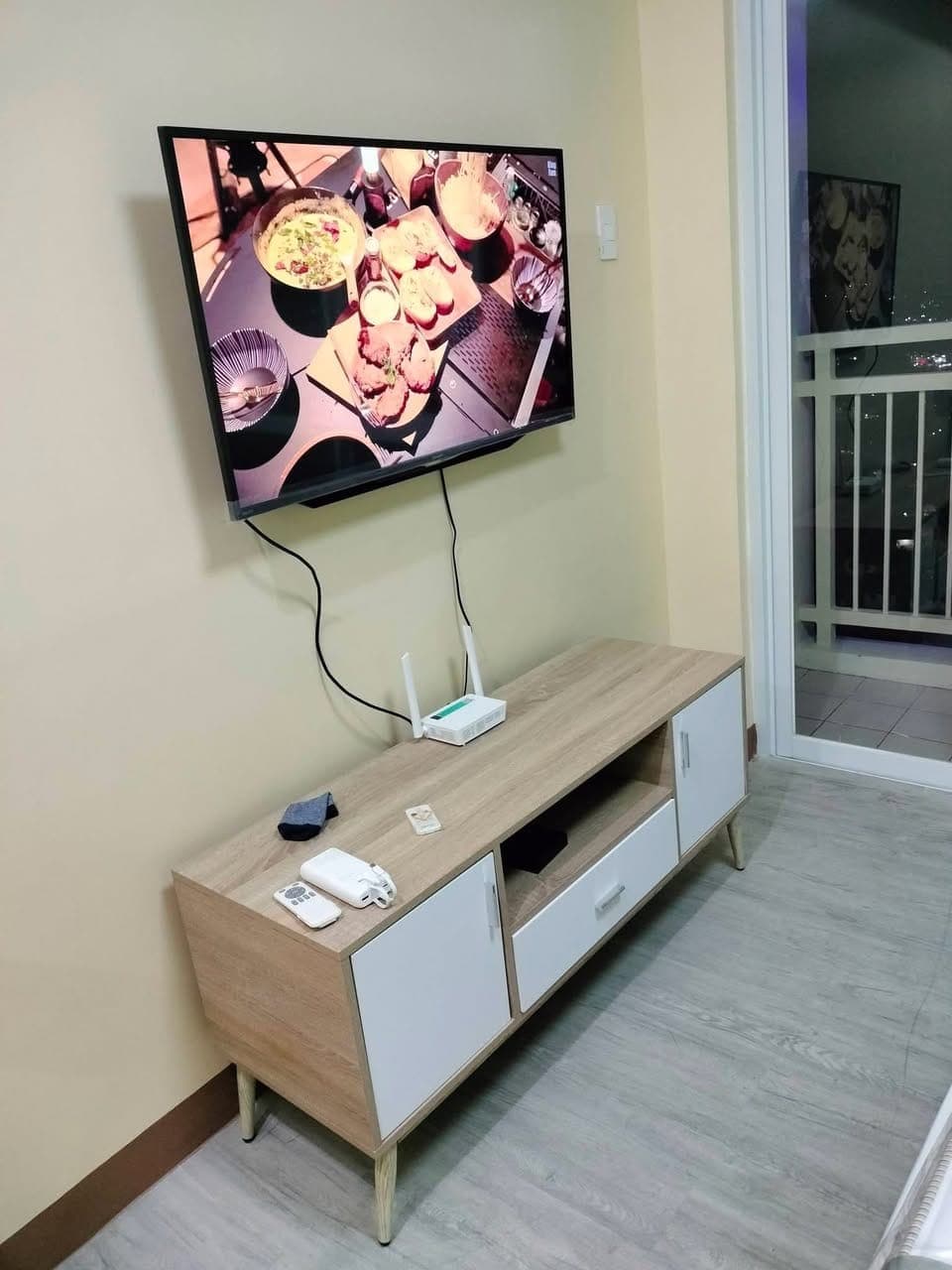 Condo Studio Semi-Furnished For Rent! - photo 1