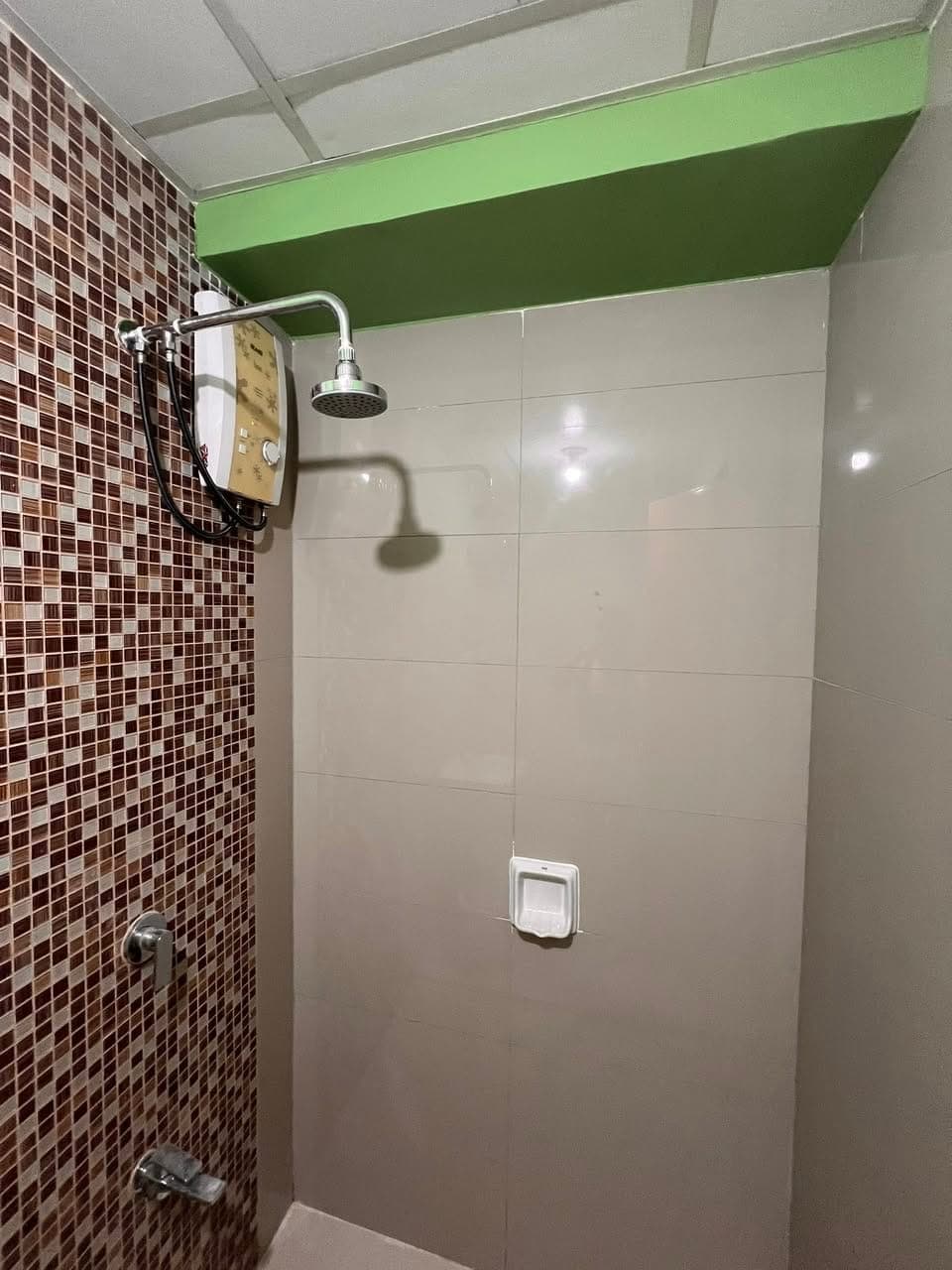 Condo Studio Semi-Furnished For Rent! - photo 5