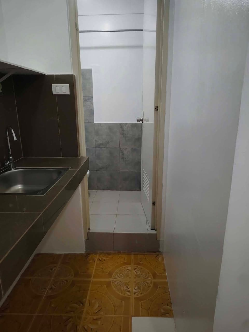 🏠 Room for Rent – 📍 28  Lower Sampalukan, Himalayan Rd., Brgy. Pasong Tamo - photo 2
