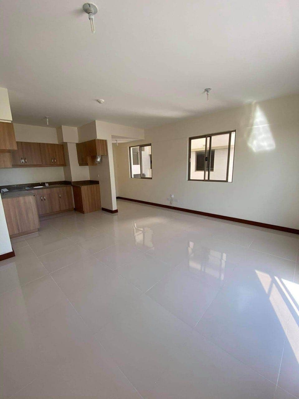 𝐅𝐎𝐑 𝐑𝐄𝐍𝐓: 3BR Bare Unit with Parking at DMCI Maple Place, Acacia Estates, Taguig - photo 4