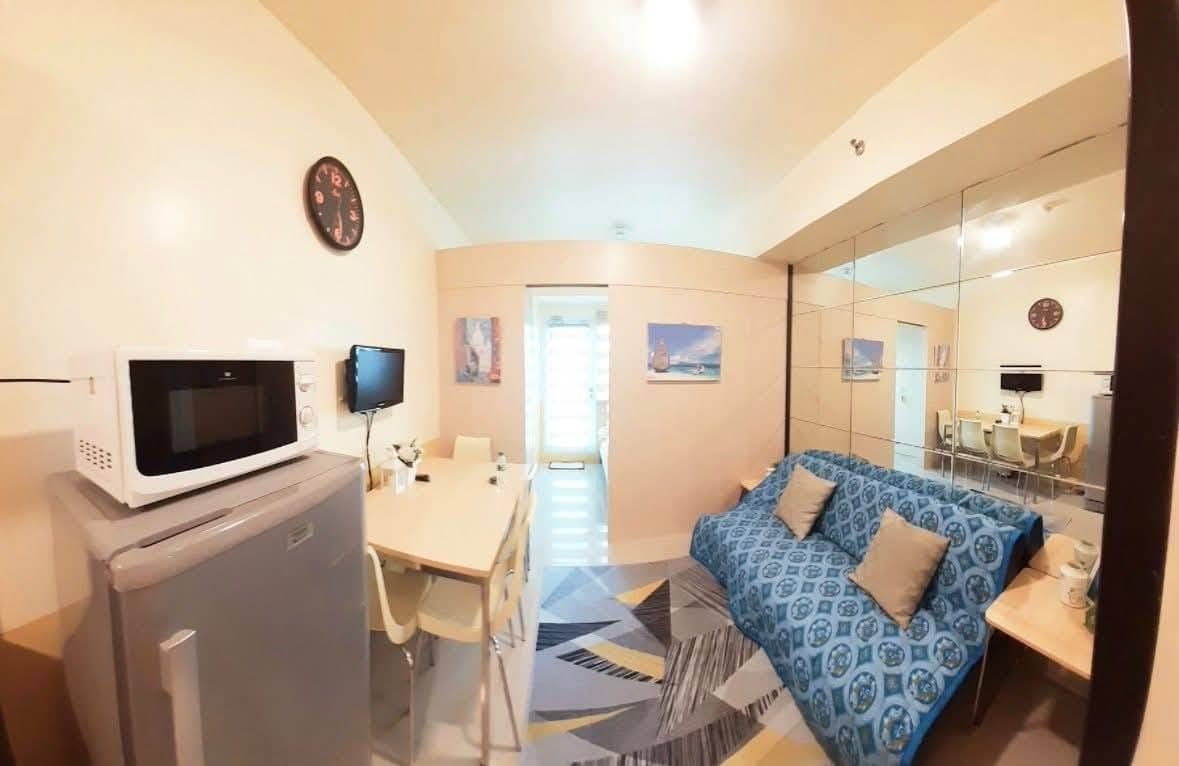 FOR RENT: ₱17,000/month. - Inclusive condo dues & Wifi - photo 1