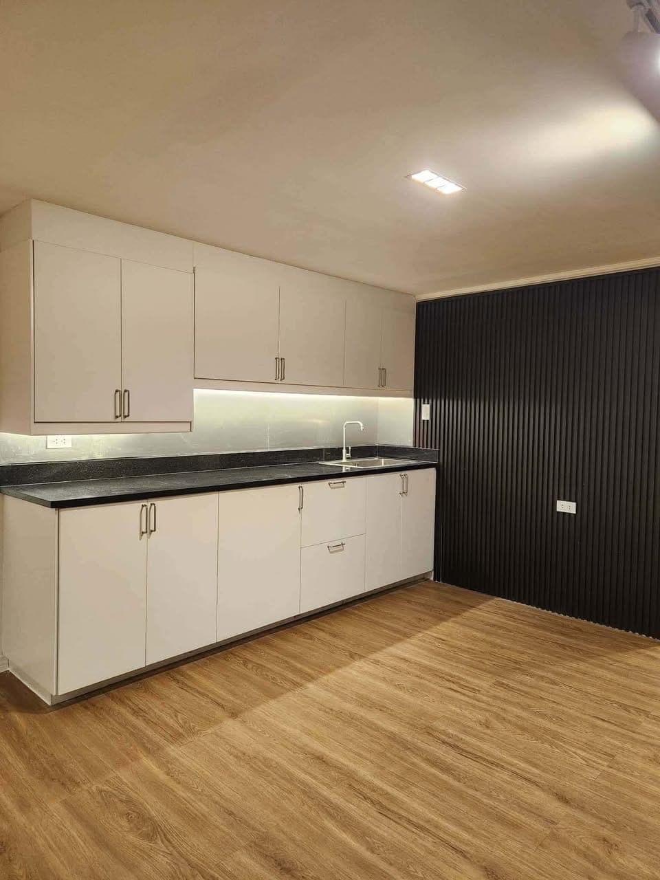 House for Rent in New Capitol Estate 1, Commonwealth ave. Quezon City - photo 5