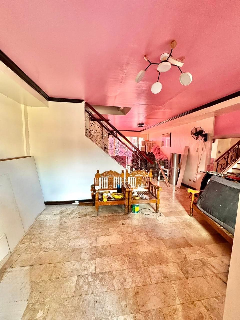 🏡 FOR RENT - 1 Door Apartment HOBART ST. SUBD.1 PASONG TAMO QUEZON CITY - photo 2