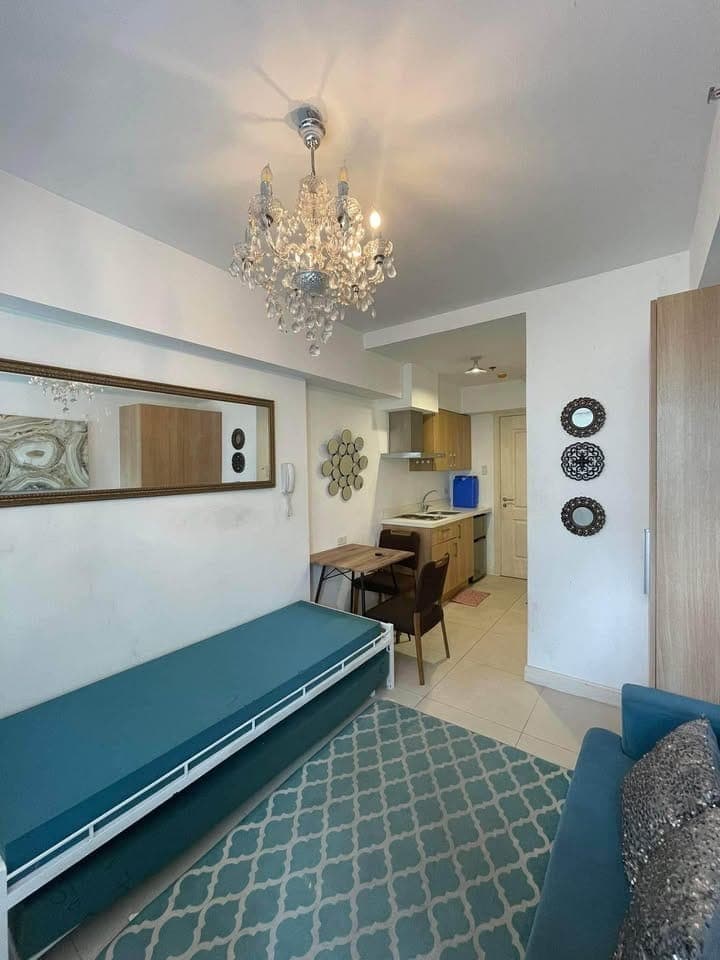 Residences at Commonwealth by Century Condo Quezon City - photo 1