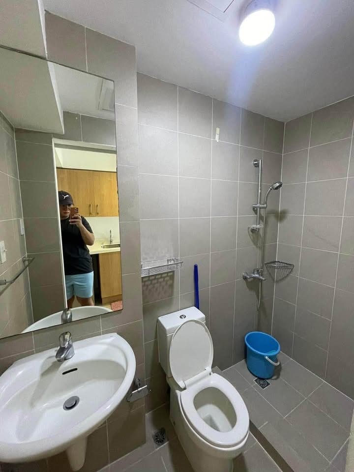 Residences at Commonwealth by Century Condo Quezon City - photo 3