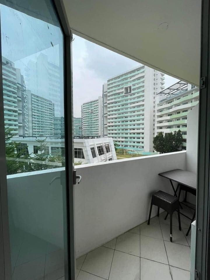Residences at Commonwealth by Century Condo Quezon City - photo 4