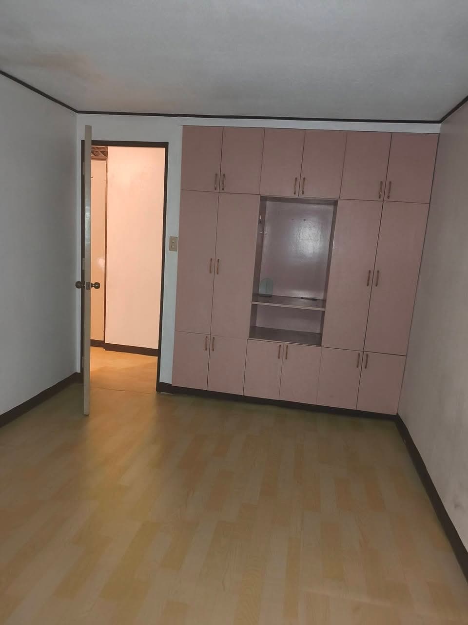 Room for Rent available - photo 1