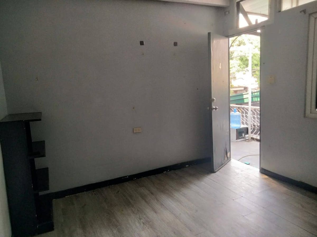 STUDIO TYPE UNIT AVAILABLE - photo 2